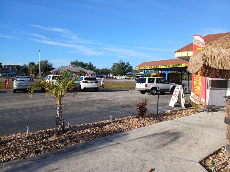 More Photos Of 4732 Tamiami Trl, Port Charlotte General Retail For Sale