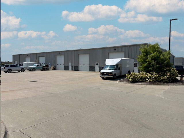 Primary Photo Of 808 SW Cherry St, Ankeny Distribution For Lease