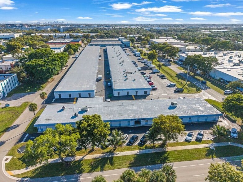 More Photos Of 2020 W McNab Rd, Fort Lauderdale Unknown For Lease