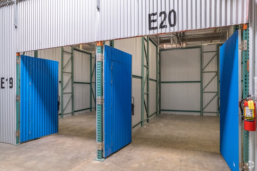 More Photos Of 3731 Warner Ave, Santa Ana Warehouse For Lease