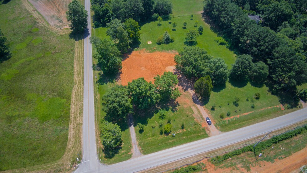 More Photos Of 6287 Wall Triana Hwy, Madison Land For Lease