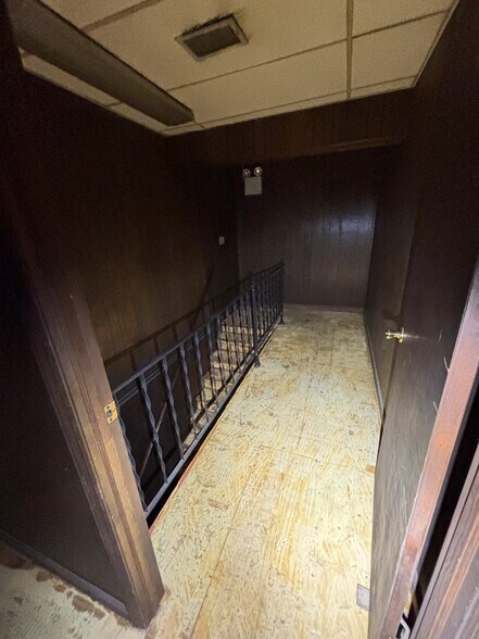 More Photos Of 5875 W US Highway 421, Wilkesboro Warehouse For Lease