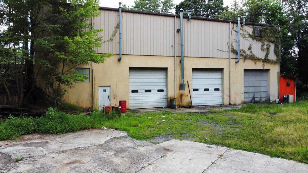 More Photos Of 1925 Old Chatham Rd, Martinsville Auto Repair For Sale