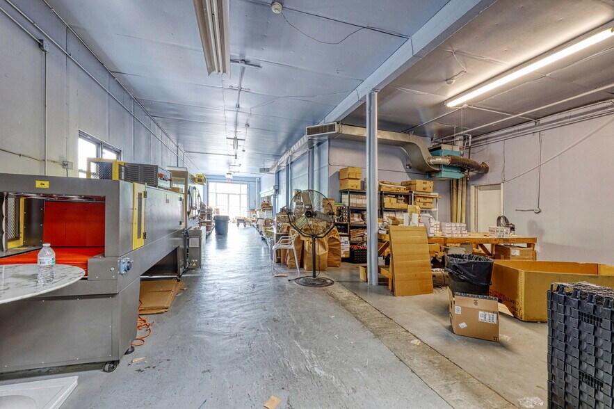 More Photos Of 109-111 Ethel Ave, Hawthorne Warehouse For Sale