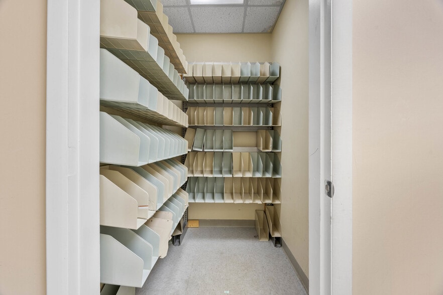 More Photos Of 61A Monroe Ave, Pittsford Office For Sale