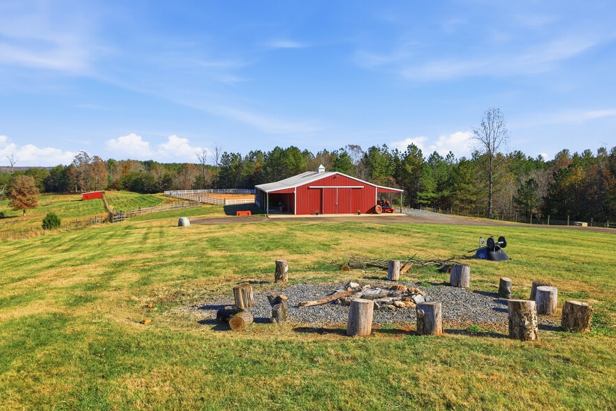 More Photos Of 517 Cub Creek Rd, Ellenboro Specialty For Sale