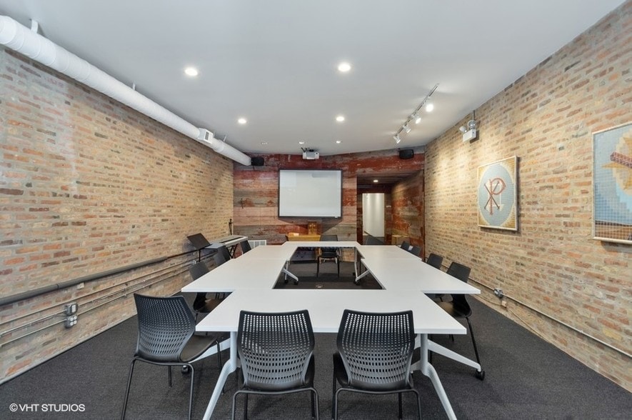 More Photos Of 1434 W Montrose Ave, Chicago Storefront For Sale