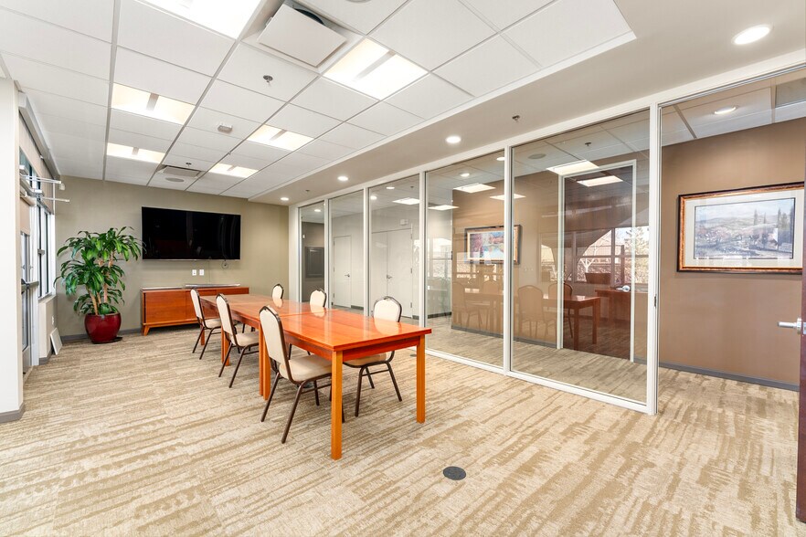 More Photos Of 975 Reserve Dr, Roseville Medical For Sale