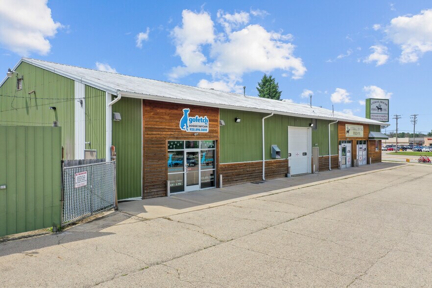 More Photos Of 1129 W Fond Du Lac St, Ripon Storefront For Sale