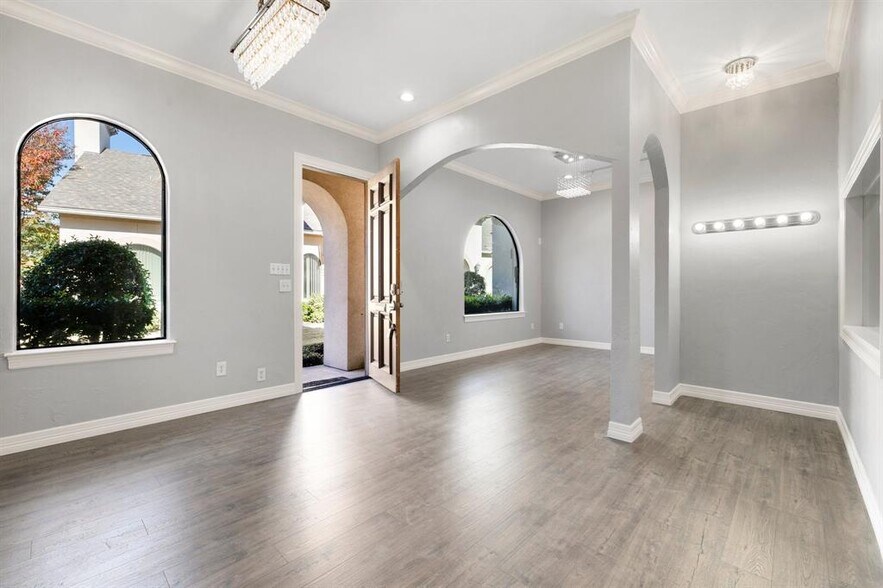 More Photos Of 12832 Willow Centre Dr, Houston Office Residential For Sale