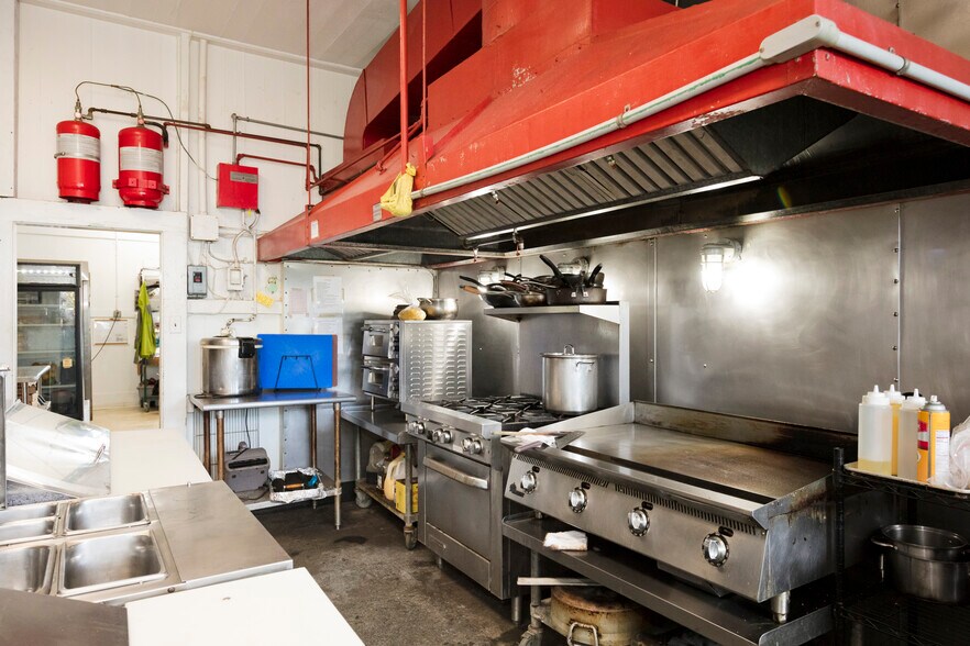 More Photos Of 95-1148 Naalehu Spur RD., Naalehu Restaurant For Sale