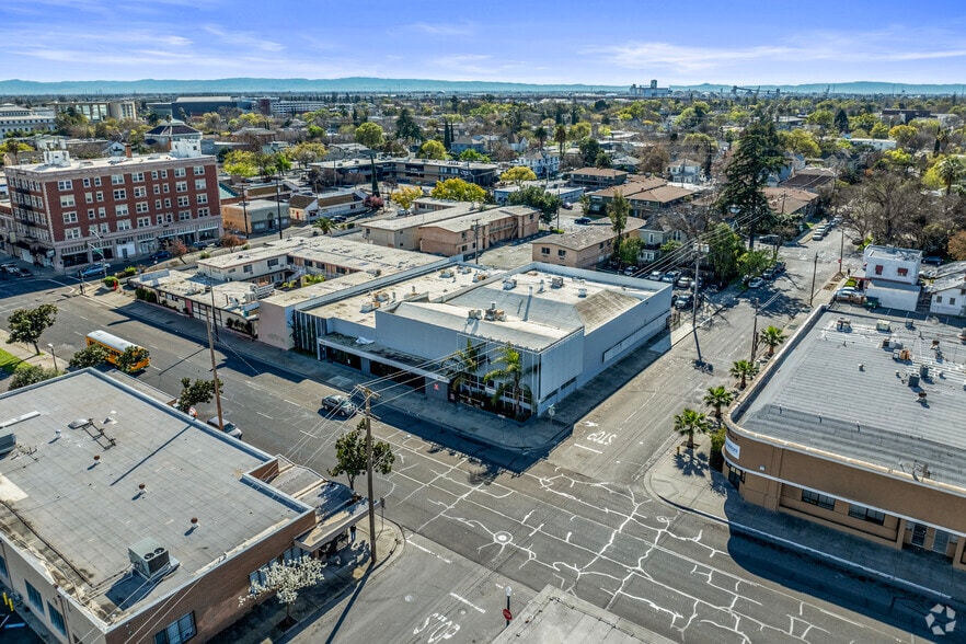 More Photos Of 1029-1045 N El Dorado St, Stockton Office For Lease