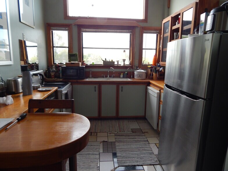 More Photos Of 547 Grove St N, Saint Petersburg Apartments For Sale