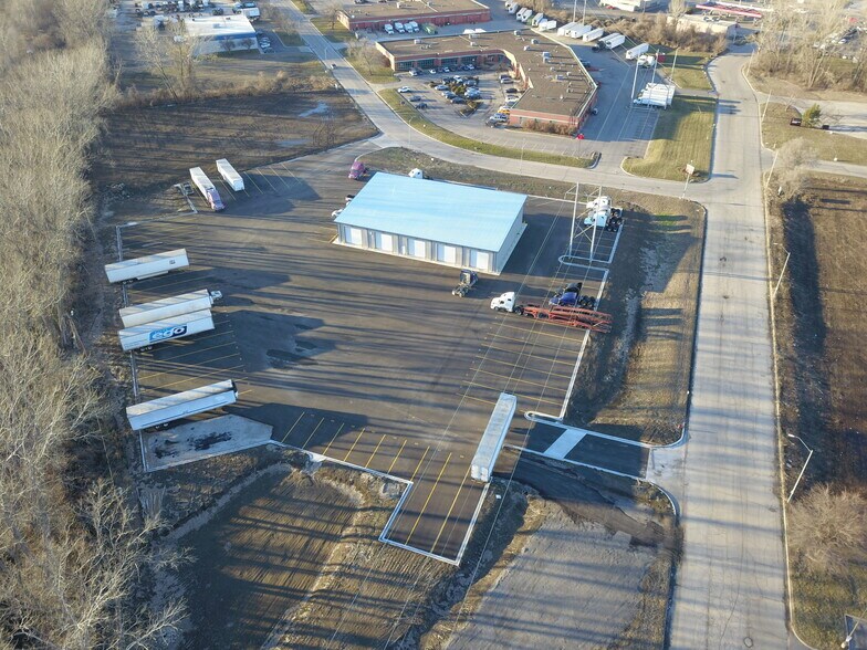 More Photos Of 6709 Universal Ave, Kansas City Warehouse For Sale