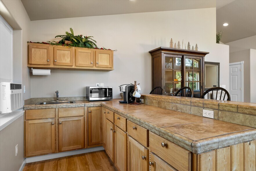 More Photos Of 53345 Riverview Dr, La Pine Multifamily For Sale