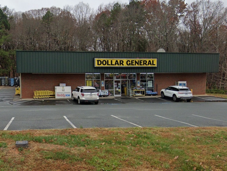 Primary Photo Of 128 Waxhaw Pkwy, Waxhaw Freestanding For Sale