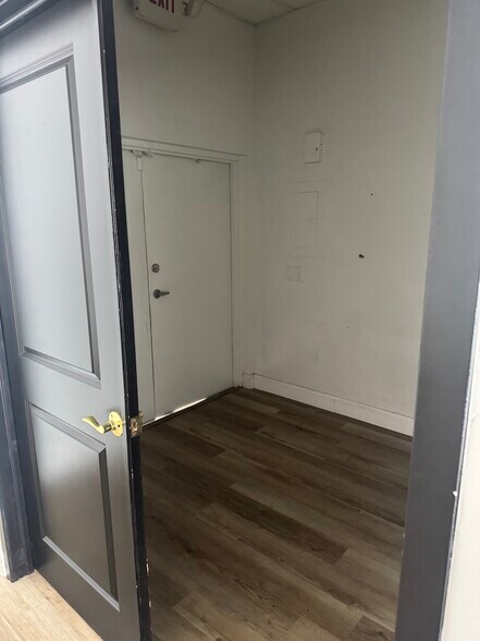 More Photos Of 3200-3226 W Hillsboro Blvd, Deerfield Beach Storefront For Lease
