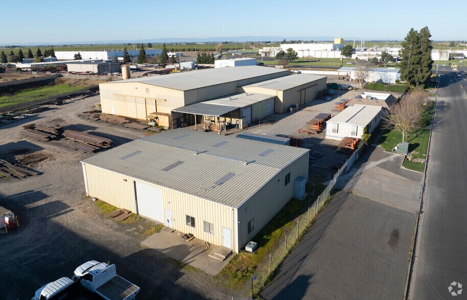 More Photos Of 521 Hi Tech Pky, Oakdale Manufacturing For Lease