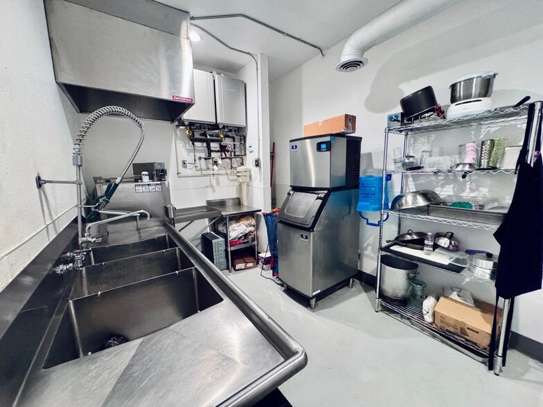 More Photos Of 329 Lake Blvd, Redding Bar For Sale