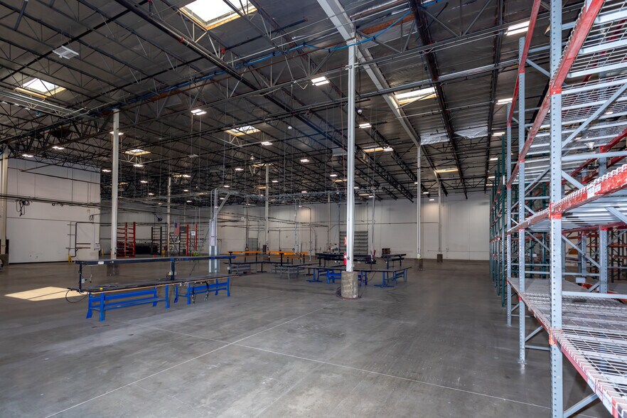 More Photos Of 10730 Bell Ct, Rancho Cucamonga Warehouse For Lease