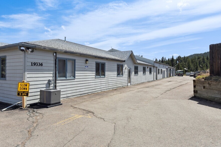 More Photos Of 19336 Goddard Ranch Ct, Morrison Light Manufacturing For Lease