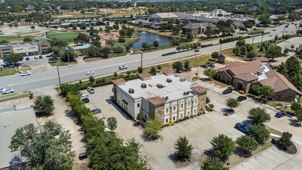 More Photos Of 351 W Southlake Blvd, Southlake Medical For Sale