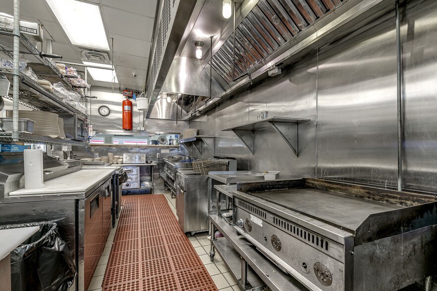 More Photos Of 100 E Fort Macon Rd, Atlantic Beach Restaurant For Sale