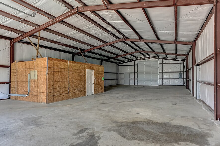 More Photos Of 6126 Private Road 902, Celina Warehouse For Sale