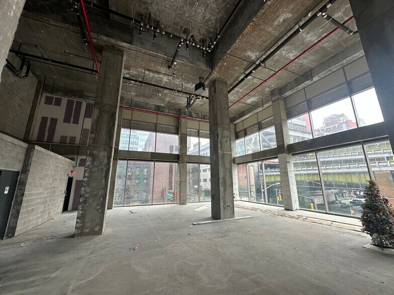 More Photos Of 400 W 42nd St, New York Hospitality For Sale