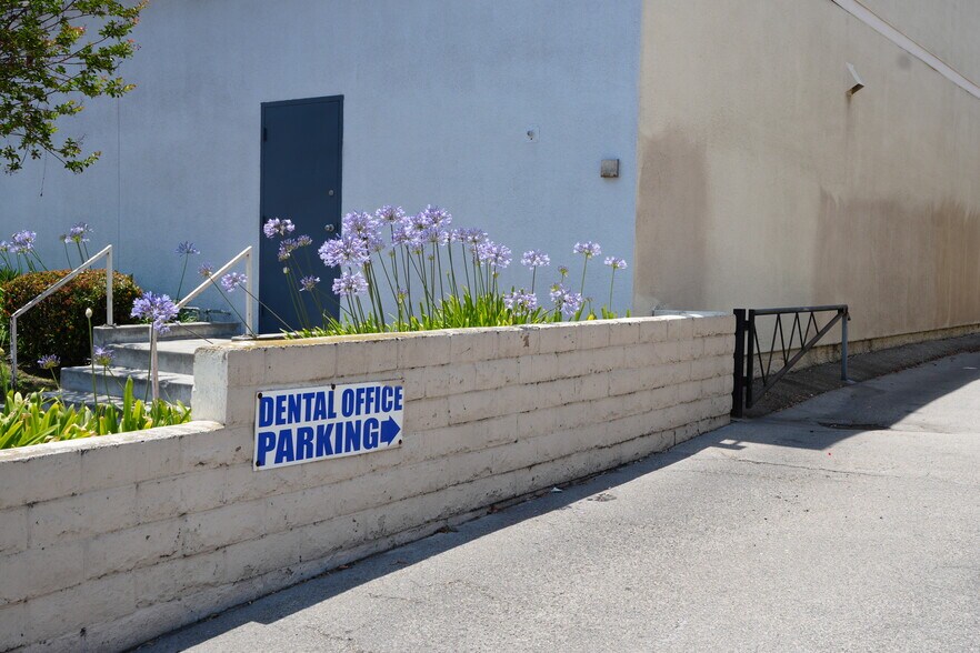 More Photos Of 11841 S Downey Ave, Downey Medical For Sale