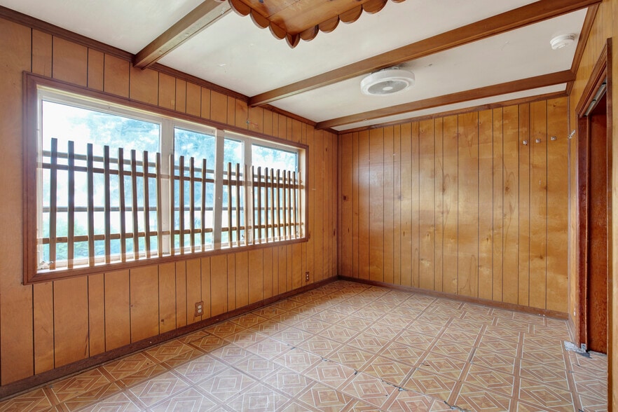 More Photos Of 4710 Augusta Rd, Savannah Flex For Sale