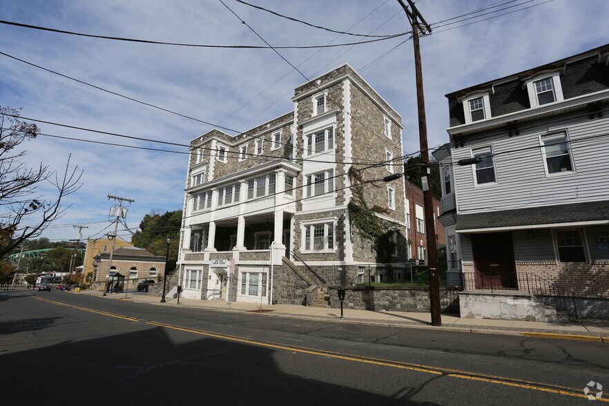 More Photos Of 75 S Main St, Phillipsburg Office For Lease