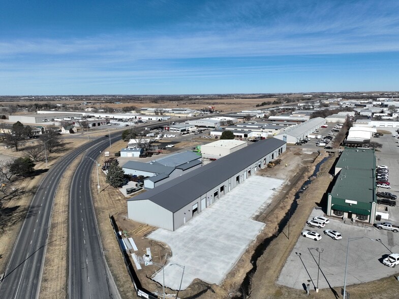 More Photos Of 5700 Cornhusker Hwy, Lincoln Warehouse For Lease
