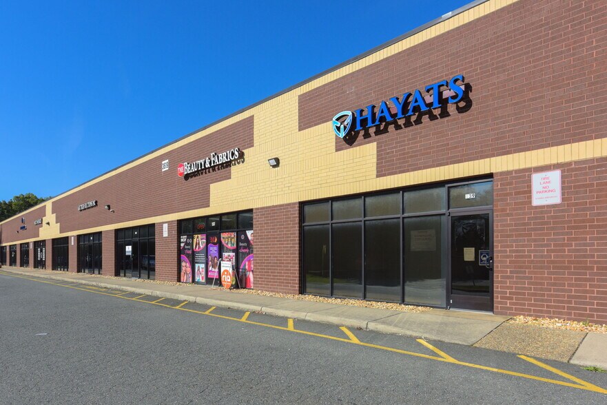 More Photos Of 3619 Richmond Hwy, Stafford Light Distribution For Lease