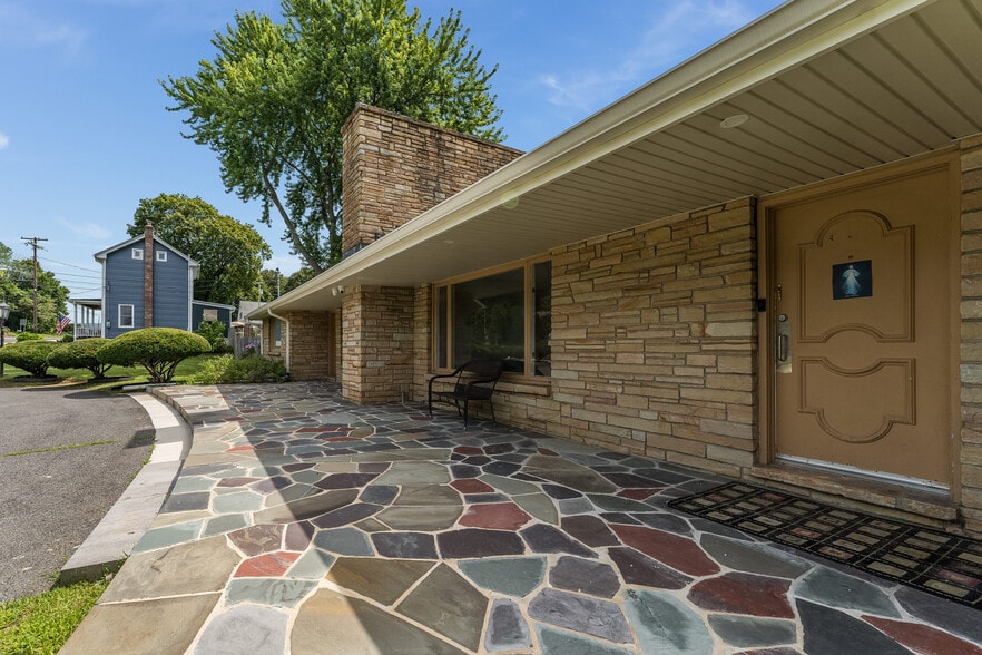 More Photos Of 2431 Route 57 East, Washington Office Residential For Sale