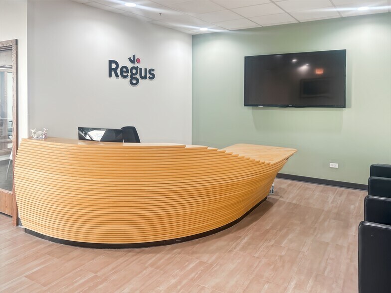 More Photos Of 4849 N Milwaukee Ave, Chicago Coworking Space