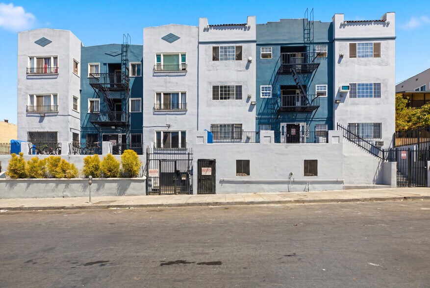 More Photos Of , Los Angeles Multifamily For Sale
