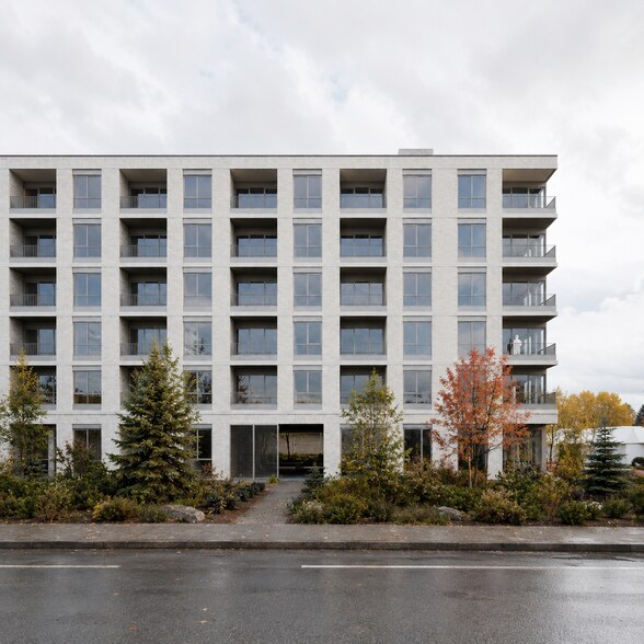 More Photos Of 12000 Rue Lachapelle, Montréal Multifamily For Lease