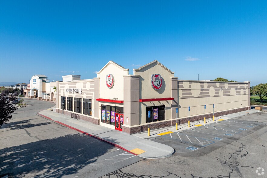 More Photos Of 1265-1295 N Davis Rd, Salinas Unknown For Lease