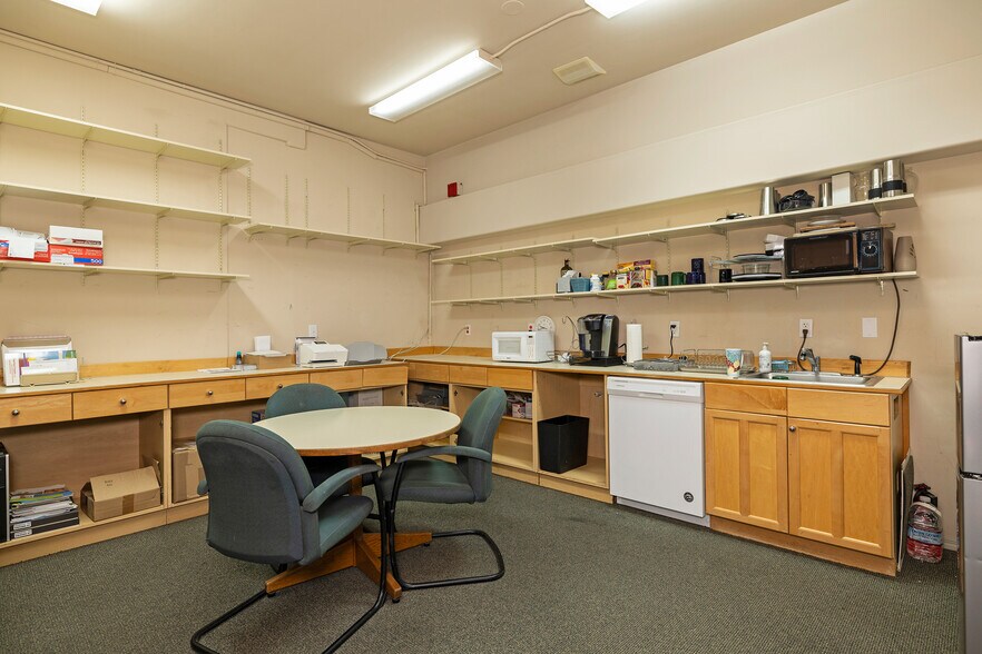More Photos Of 3408 NE 65th St, Seattle Office Residential For Sale