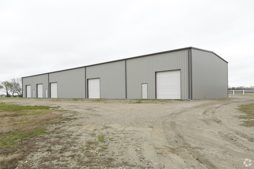 More Photos Of 8081 E US Highway 175, Kemp Warehouse For Sale