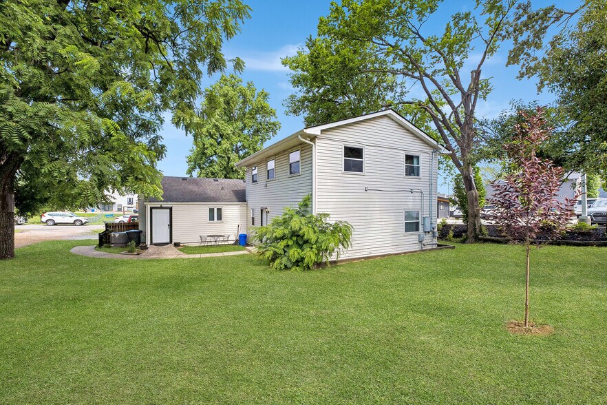 More Photos Of 2818 Azalea Pl, Nashville Office Residential For Sale