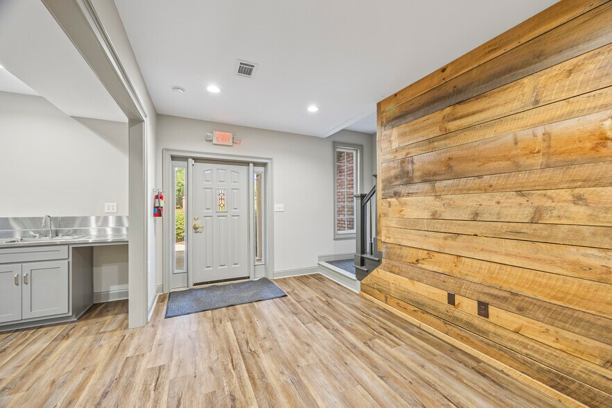 More Photos Of 1551 Jennings Mill Rd, Watkinsville Medical For Lease