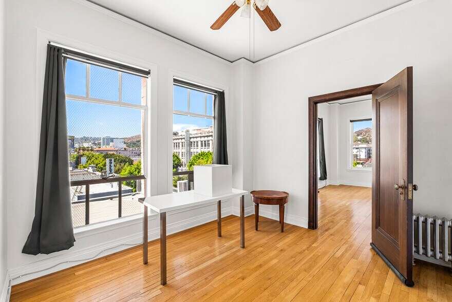 More Photos Of 6400-6404 Hollywood Blvd, Los Angeles Office For Sale