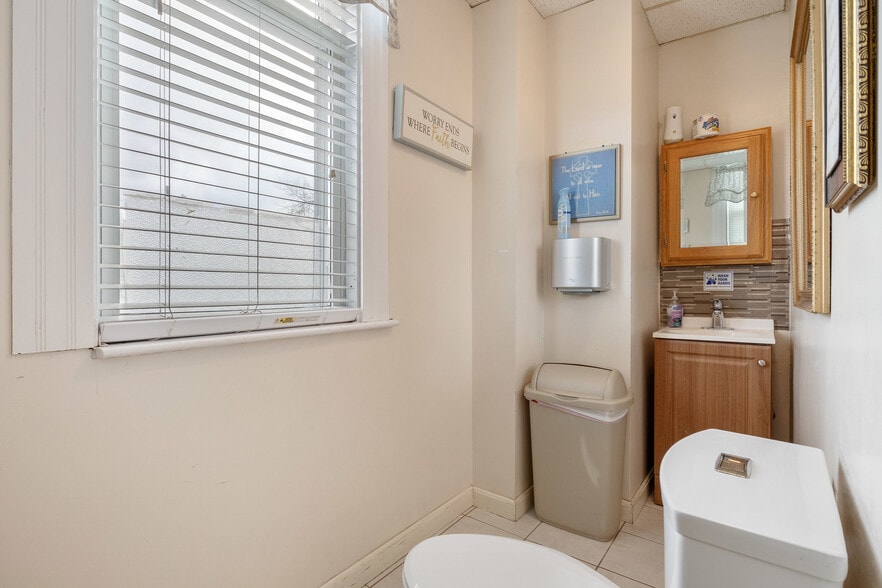 More Photos Of 1 C St, Framingham Religious Facility For Sale