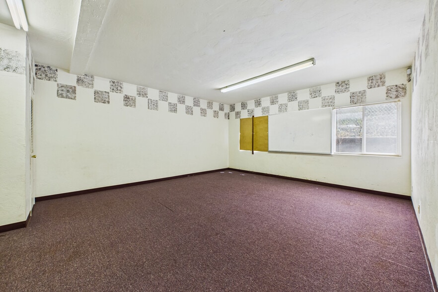 More Photos Of 555 Bayside Rd, Arcata Religious Facility For Sale