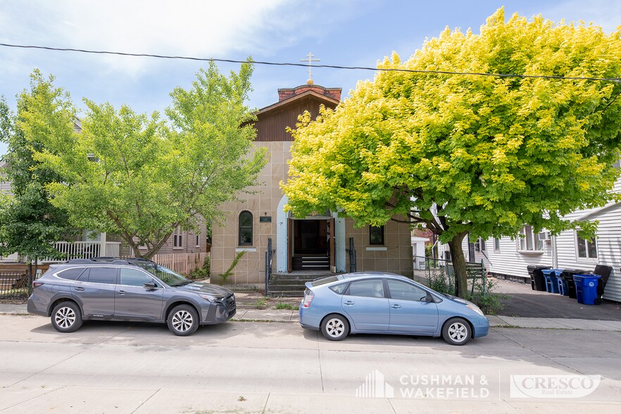 More Photos Of 1350 W 69th St, Cleveland Loft Creative Space For Sale