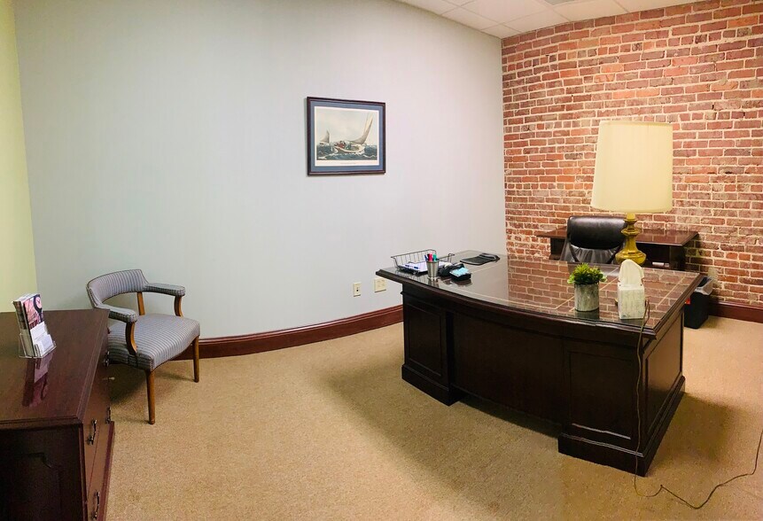 More Photos Of 232 Capitol St, Charleston Unknown For Lease