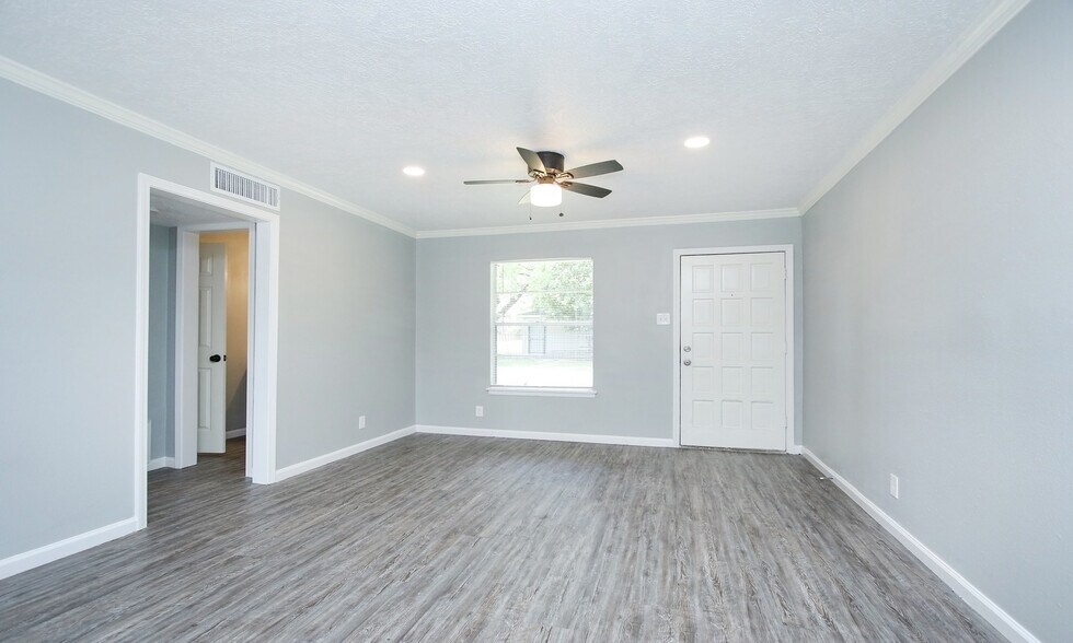 4218 J St, Houston, TX 77072 Apartments For Sale