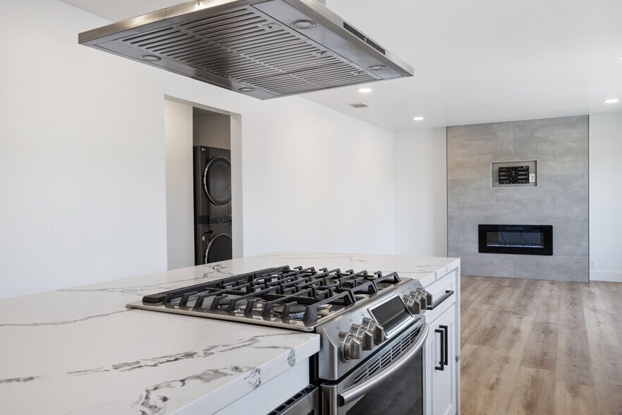 More Photos Of 632 Truly Ter, Vista Apartments For Sale